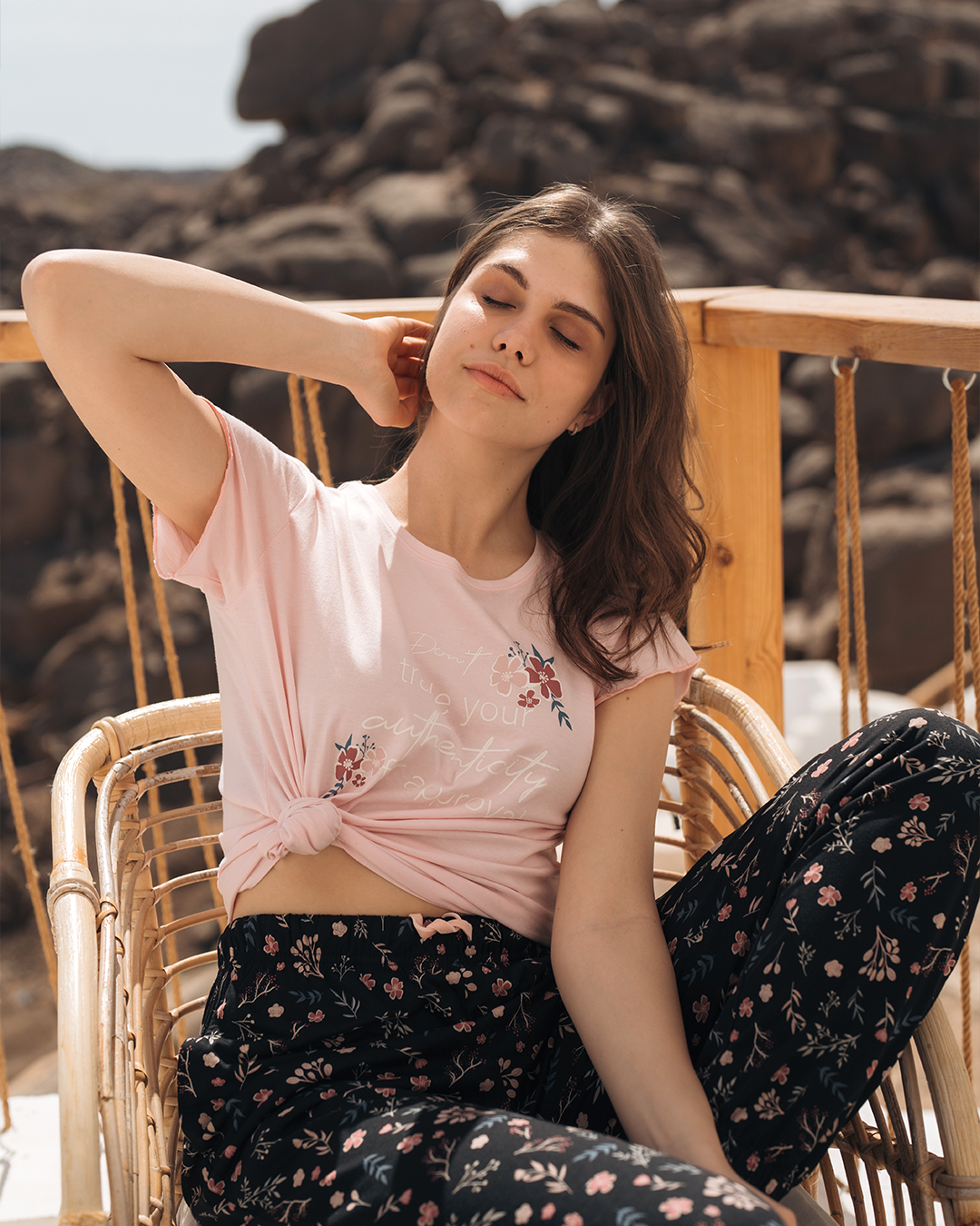 Pyjama femme Black Flowers à manches mi-longues