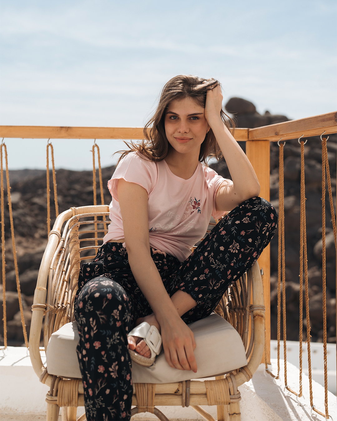 Pyjama femme Black Flowers à manches mi-longues