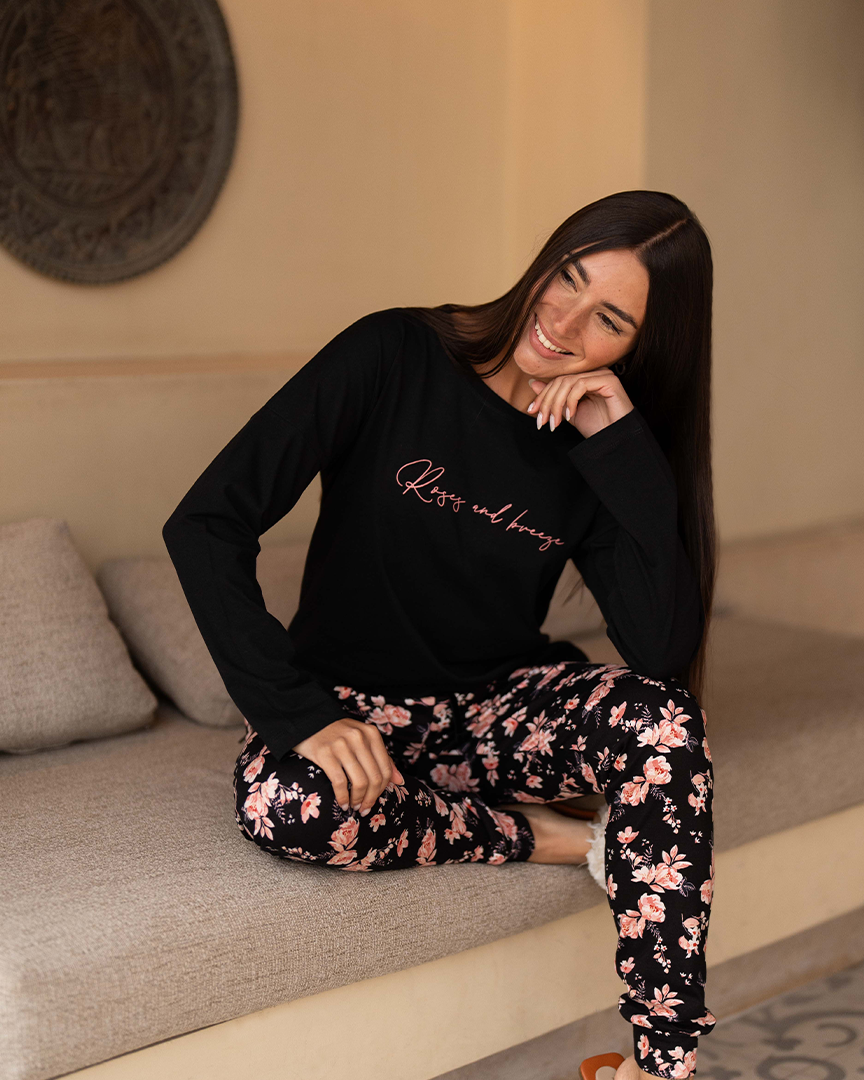 Roses et brise Pyjama à épaules dénudées pour femmes