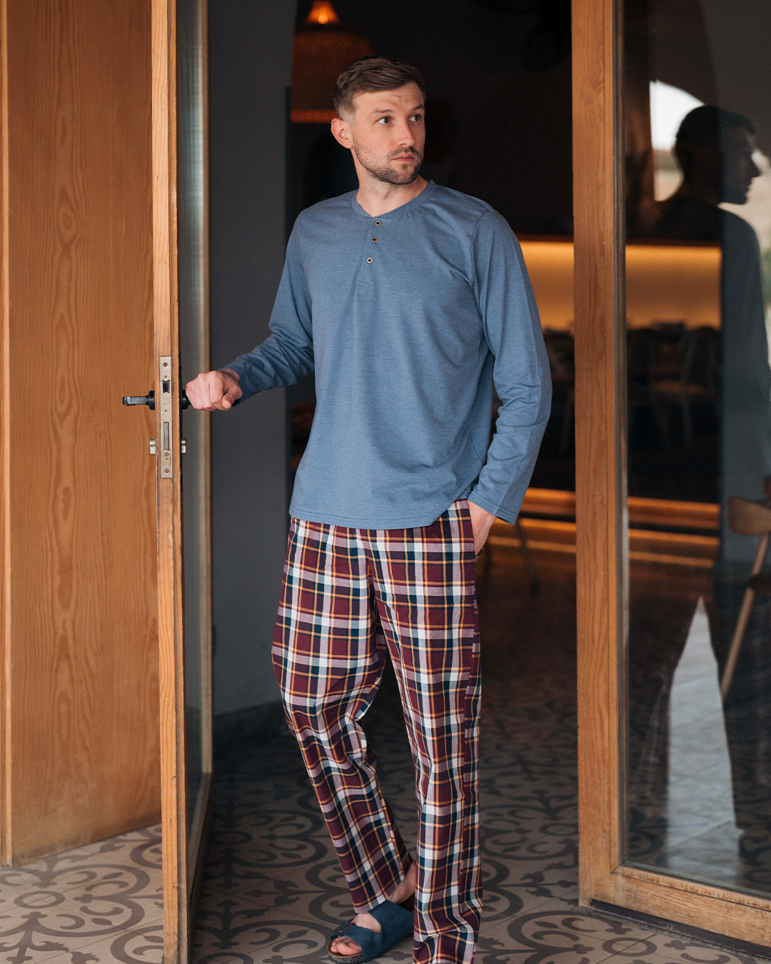 Pyjama homme à carreaux avec boutons