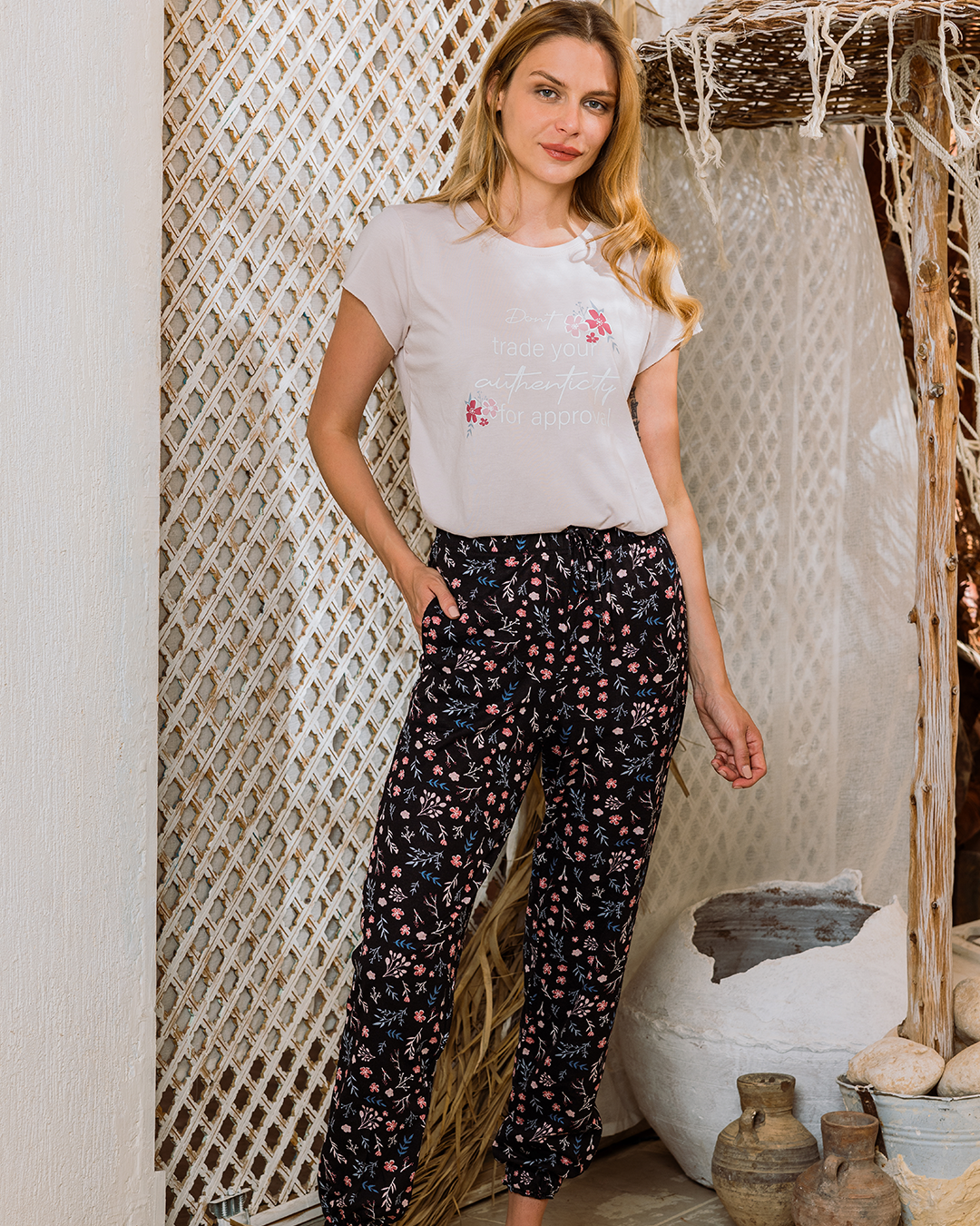 Pyjama femme Black Flowers à manches mi-longues